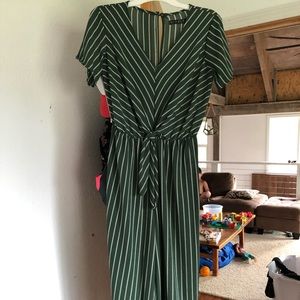 NWT Flowy jumpsuit/romper